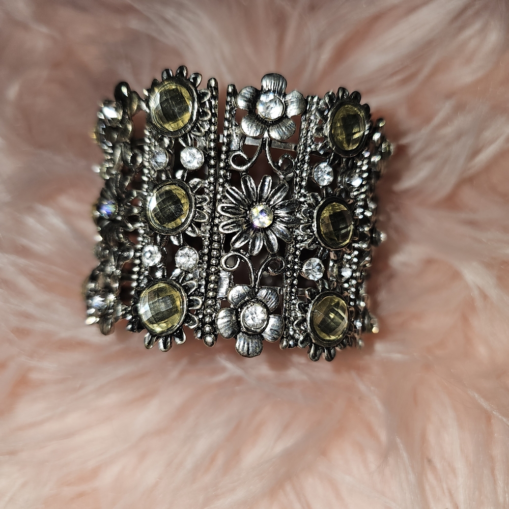 Elegant Silver and Yellow Floral Bracelet
